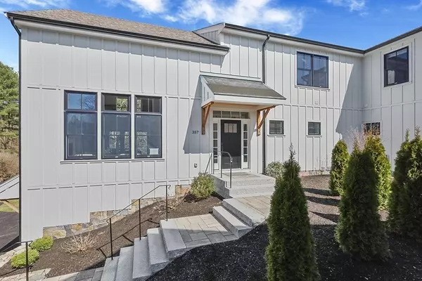 Medfield, MA 02052,357 Main Street #3