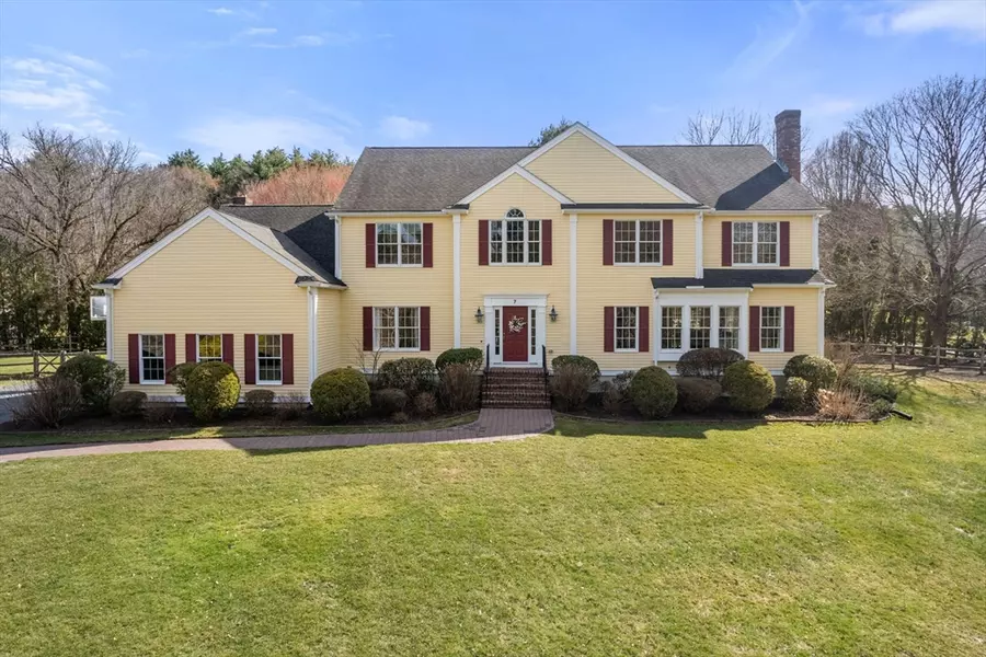 7 Thompson Drive, Sudbury, MA 01776