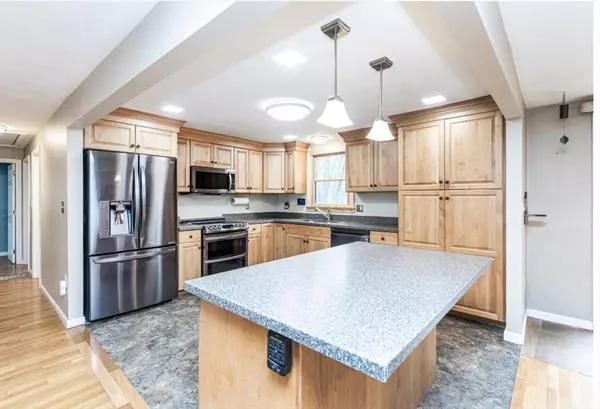 Tewksbury, MA 01876,290 Marston St