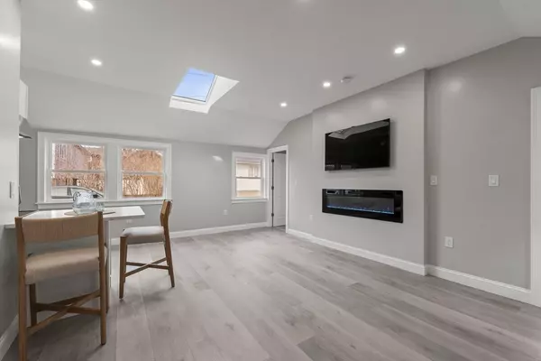 Revere, MA 02151,22 Lawrence Rd