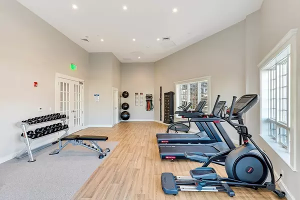Cohasset, MA 02025,87 Elm Street #214