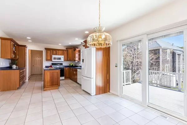 Bourne, MA 02562,14 Sheppard Rd