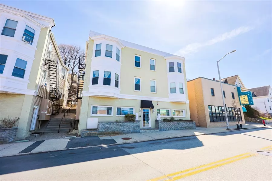 785 Main St #3, Malden, MA 02148