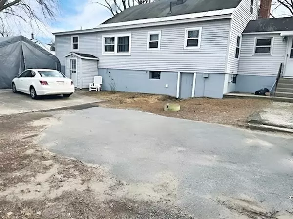 Lowell, MA 01852,35 Denton St