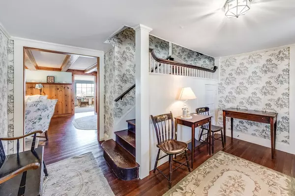 Barnstable, MA 02647,35 Grayton Ave