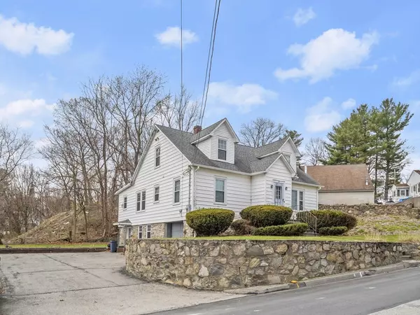 15 Chino Ave, Worcester, MA 01605