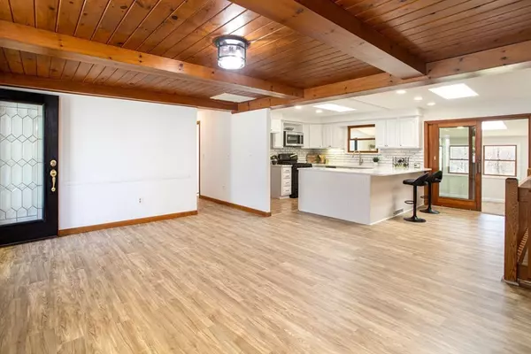 Westport, MA 02790,67 Ridgeline Dr