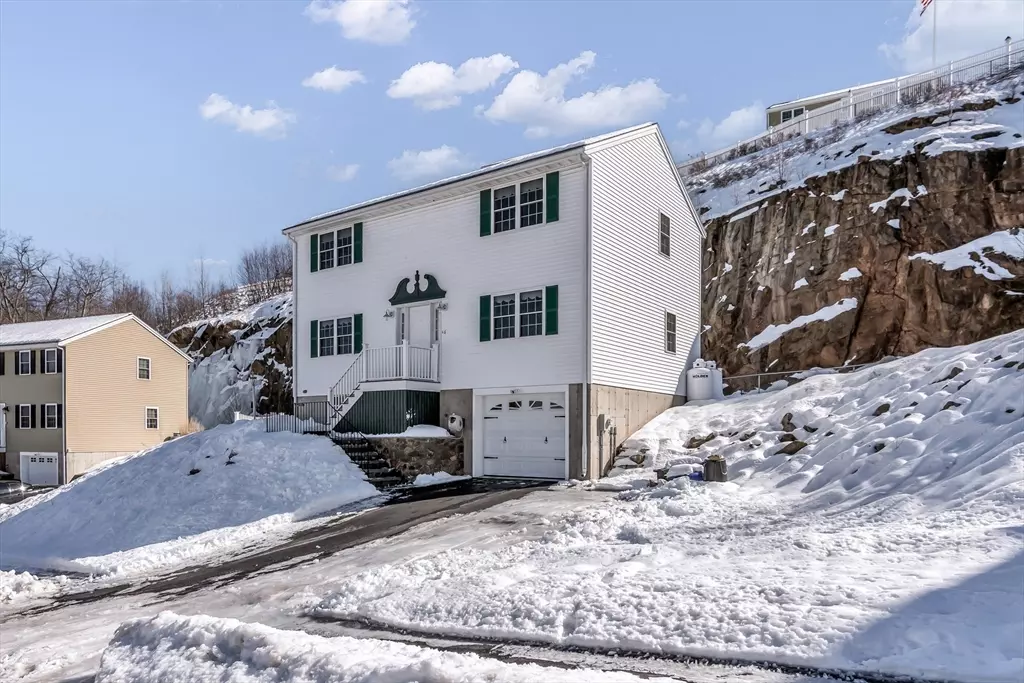 Peabody, MA 01920,6 Gedney Drive