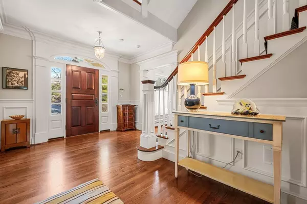Wellesley, MA 02481,10 Taylor Road
