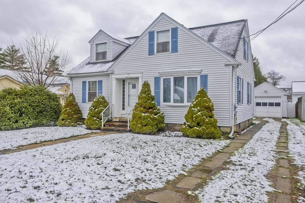 30 Elliot St, Chicopee, MA 01020