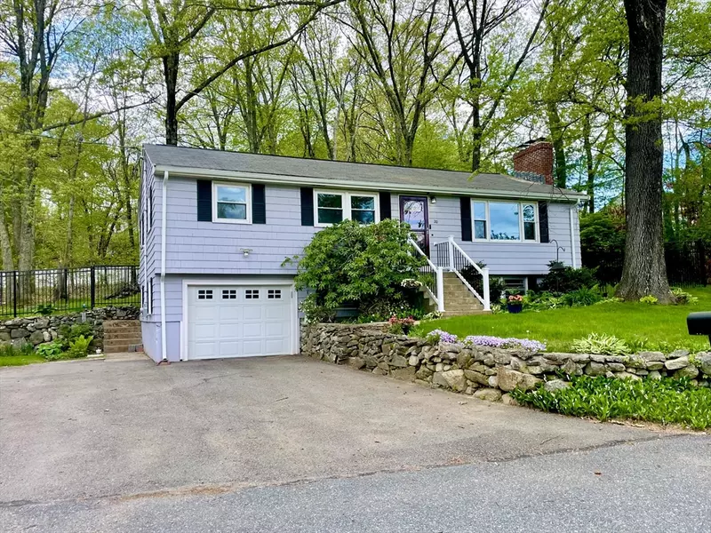 20 Walker St, Westborough, MA 01581