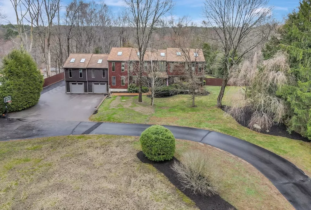 Mansfield, MA 02048,370 Gilbert St