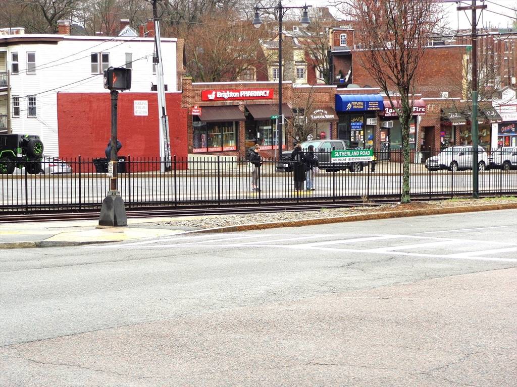 Boston, MA 02135,1677 Commonwealth Ave #9