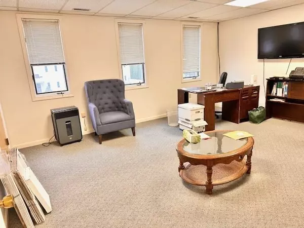 Chelmsford, NH 03051,6 Courthouse Lane #6