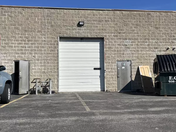 Brockton, MA 02301,244 Liberty St #10