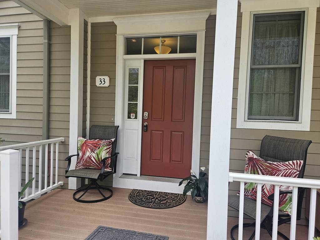 Amherst, MA 01002,208 Pine Street #33