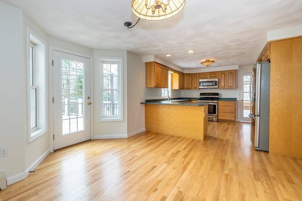 Billerica, MA 01821,10 Cartwright Lane