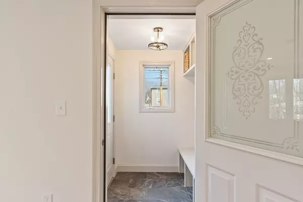 Hudson, MA 01749,69 Cox St