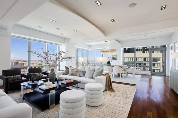 Boston, MA 02111,2 Avery Street #35E