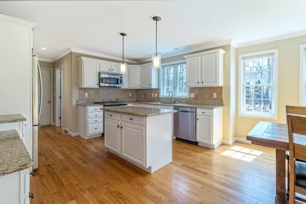 South Hadley, MA 01075,17 Upper River Rd