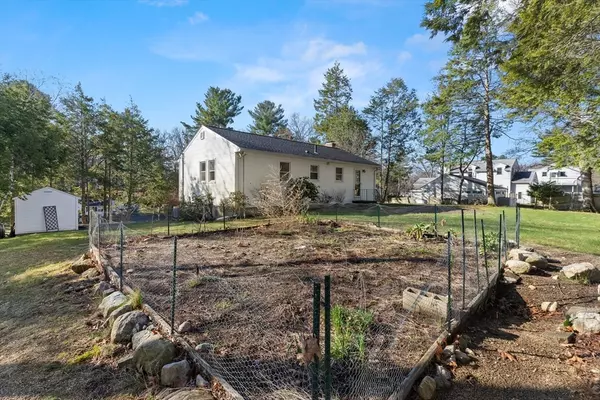 Wilmington, MA 01887,16 Cedar Street