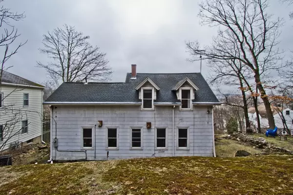 Worcester, MA 01604,11 Chilmark St