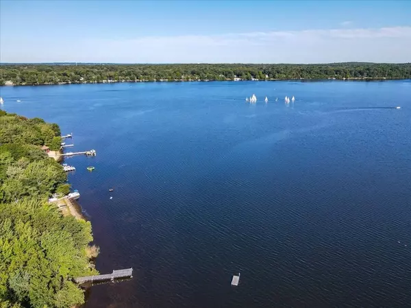 Sharon, MA 02067,139 Beach St