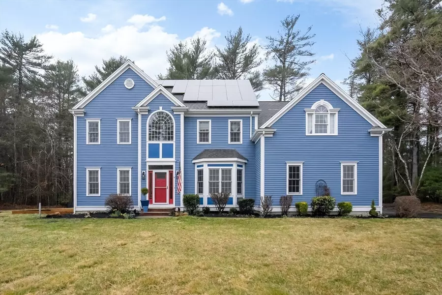 15 Hemlock St, Kingston, MA 02364
