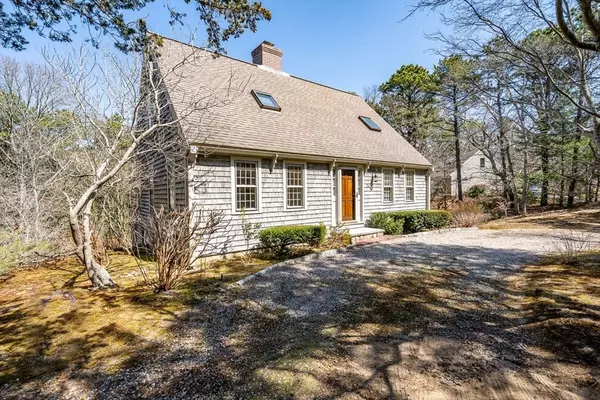 Mashpee, MA 02649,24 Amos Landing Rd