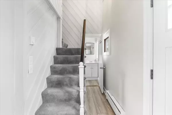 Braintree, MA 02184,15 Hobart St