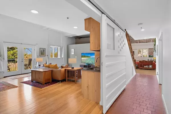 123 Sawyer Street #12, New Bedford, MA 02746