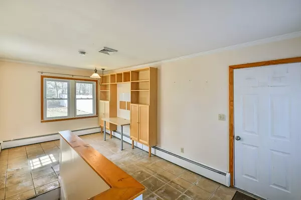 Holden, MA 01520,10 Fairchild Dr