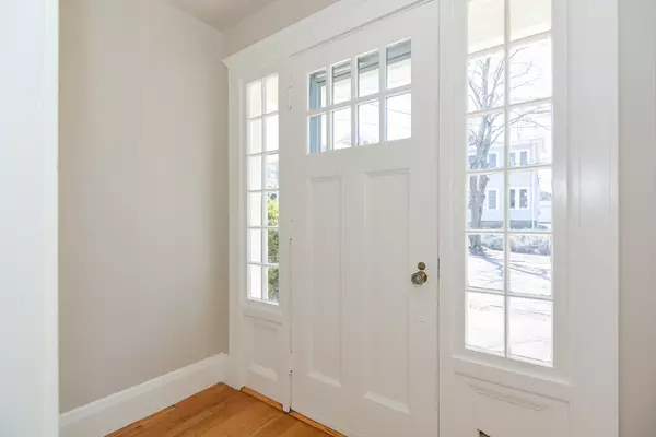 Swampscott, MA 01907,26 Suffolk Ave