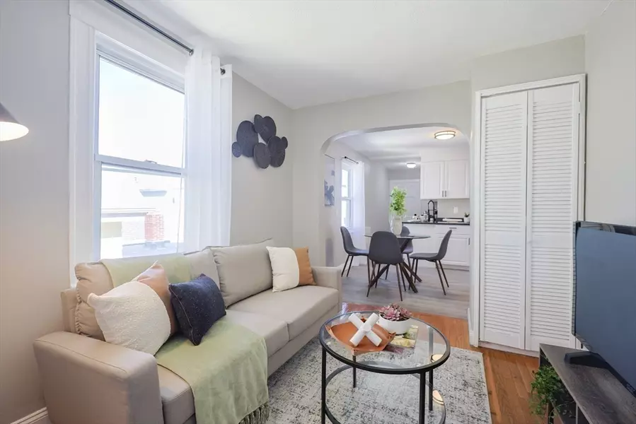 9 Pearl St Place #2, Somerville, MA 02145