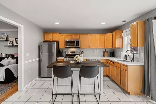 Haverhill, MA 01830,126 Locust St #126