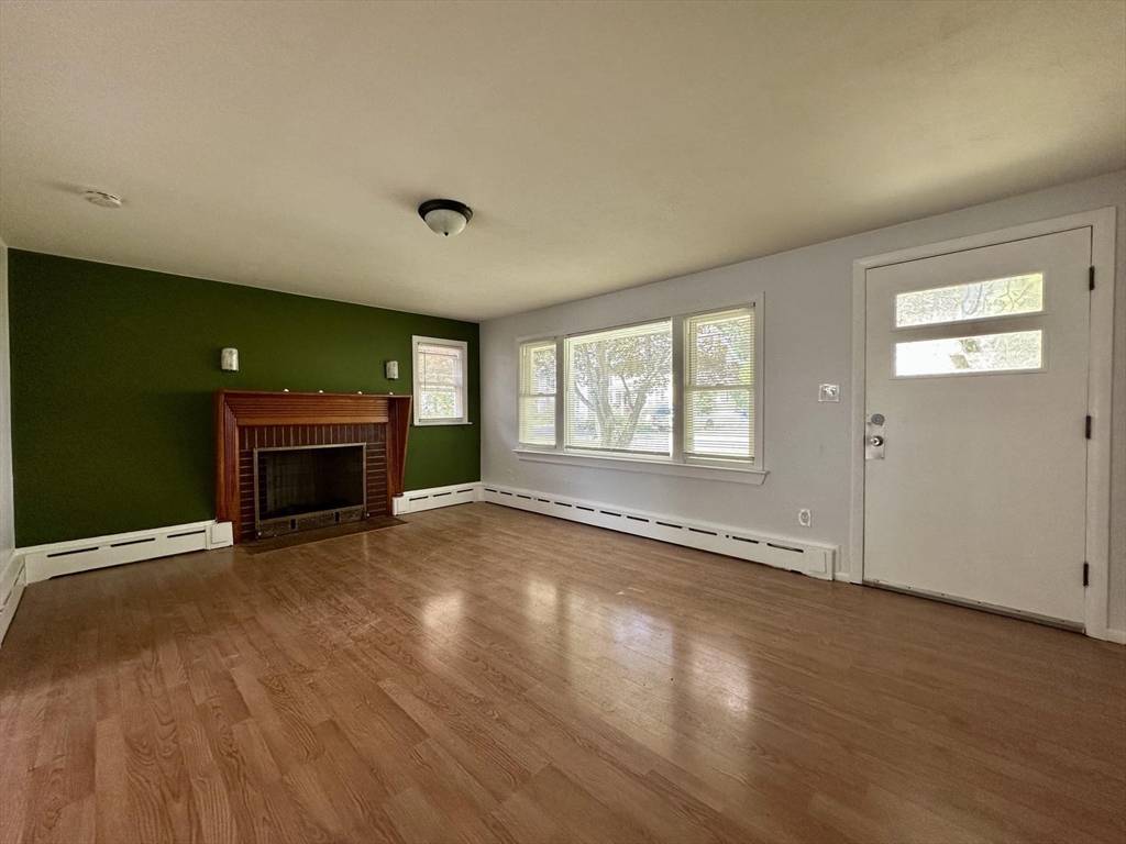 Springfield, MA 01108,137 Carroll St