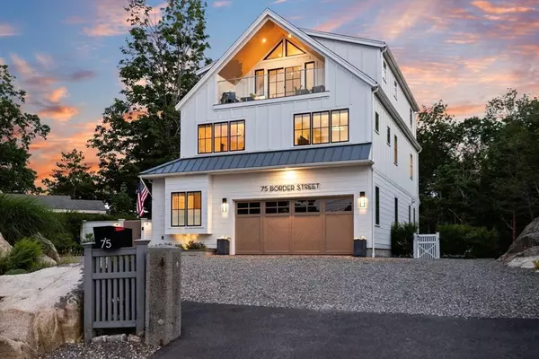 Cohasset, MA 02025,75 Border St