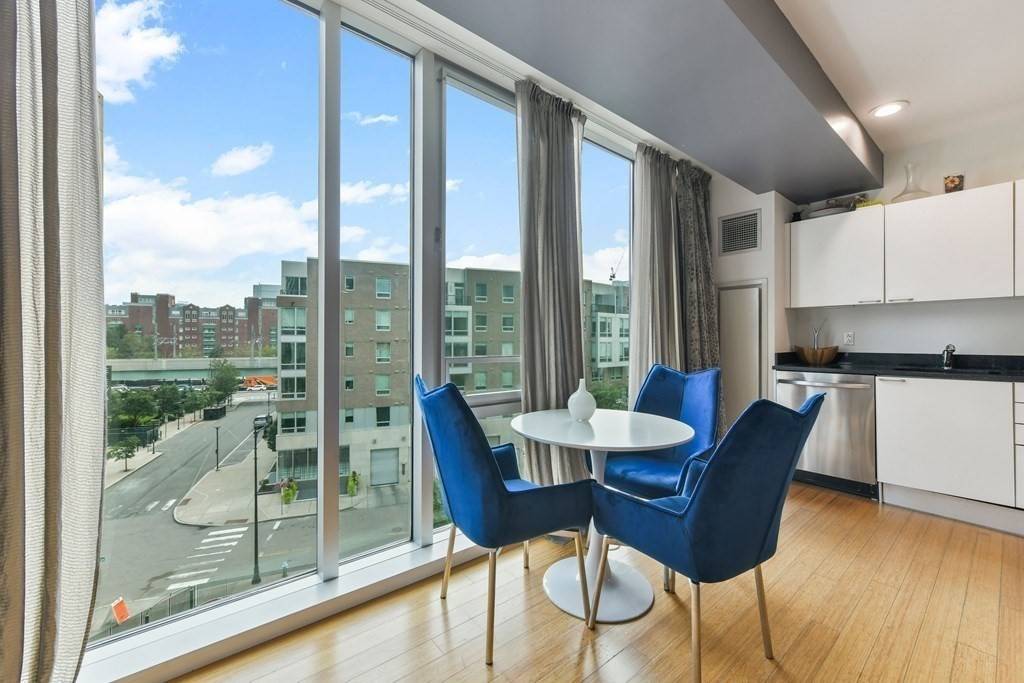 2 Earhart Street #524, Cambridge, MA 02141