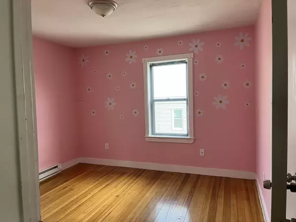 Leominster, MA 01453,288 Lancaster Street #2