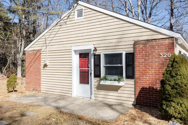 Mansfield, MA 02048,320 Essex Street