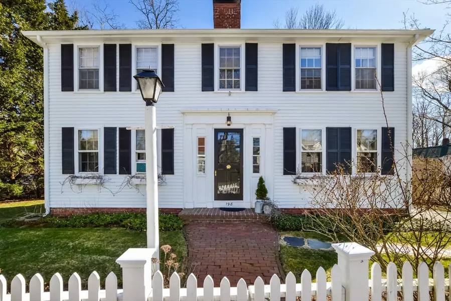 198 Main St, Sandwich, MA 02563
