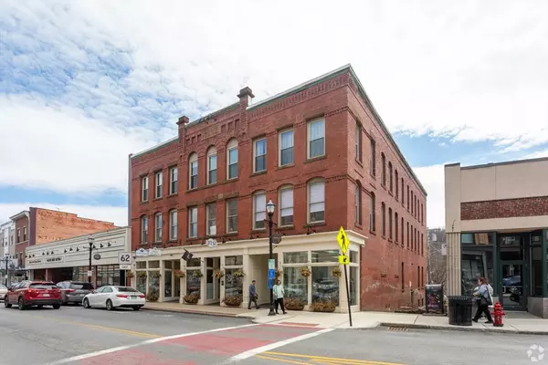 39-45 Main St, Hudson, MA 01749