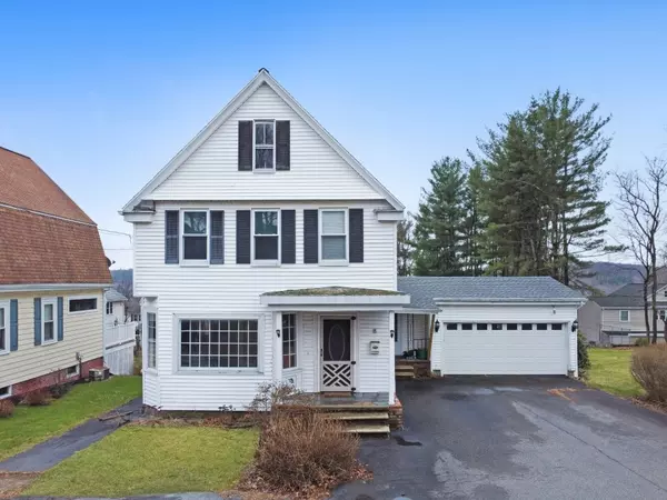 8 Fairfield St, Haverhill, MA 01832