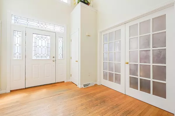 Uxbridge, MA 01569,22 Bazaleel Cir