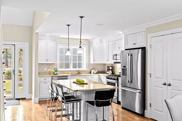 Hingham, MA 02043,14 Derby Brook Way #14