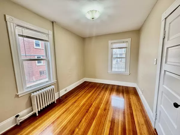 Boston, MA 02125,25 Rowell #2