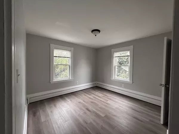 Watertown, MA 02472,6 Swetts Ct #-