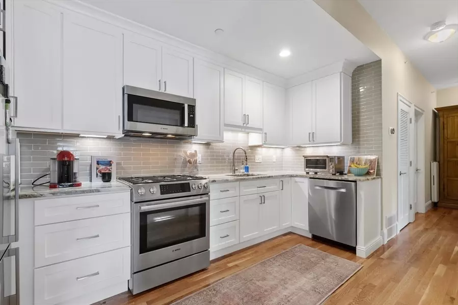 352 W 3rd #23, Boston, MA 02127