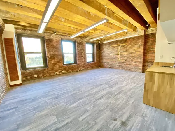 Boston, MA 02110,28 Atlantic Ave #225