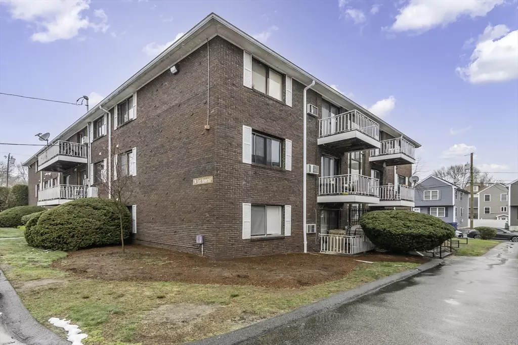 Lawrence, MA 01841,274 E Haverhill St #2